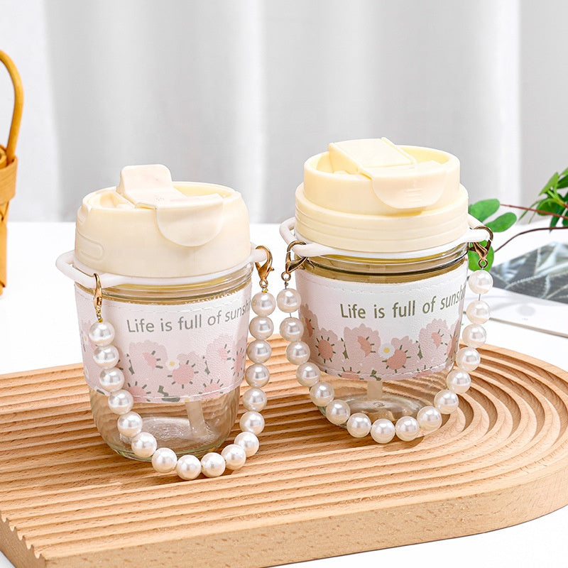 Cute Straw Glass Cup with Pearl Handle – Leakproof Aesthetic Drinking Cup